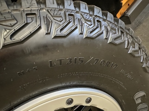 Ford Bronco SASQUATCH BADLANDS 3 PORTE SPECIAL